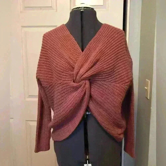 FULL CIRCLE TRENDS BLUSH PINK KNIT TOP MEDIUM - Picture 2 of 4